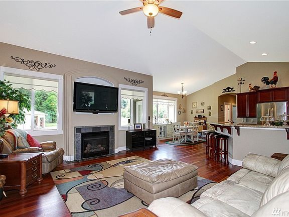 5th image of 26112 137th Street Ct E