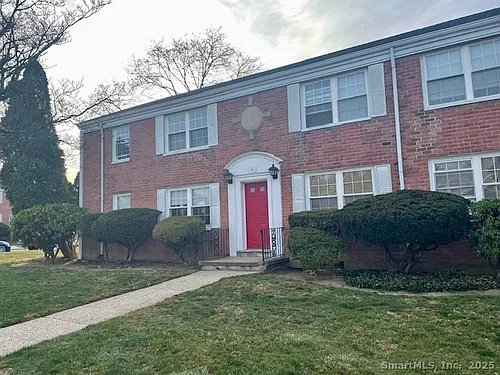 6 Revere Dr #3 Photo 1