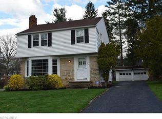 981 Roanoke Rd, Cleveland Heights, OH 44121