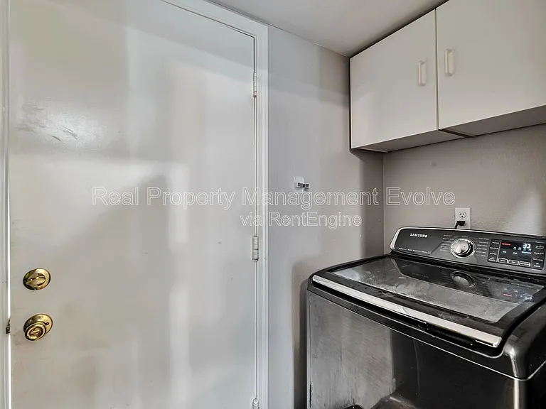 6502 E Grandview Dr — Photo 9
