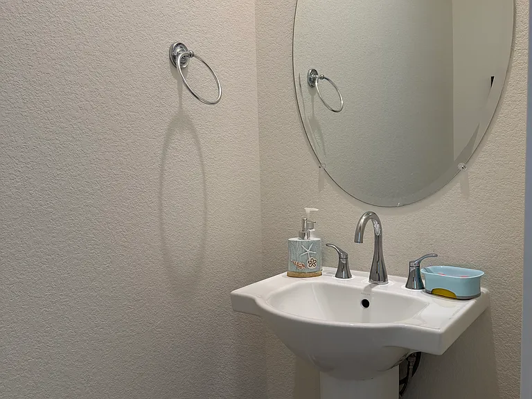 750 Josephine Way — Photo 16