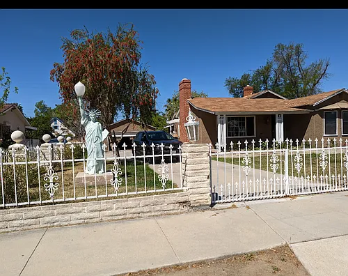 311 S Carmalita St Photo 1