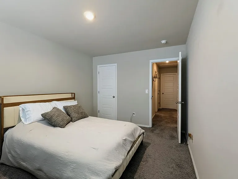 524 SE 7th Pl — Photo 10