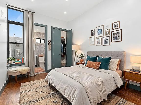 4th image of 1115 Jefferson Ave #2A