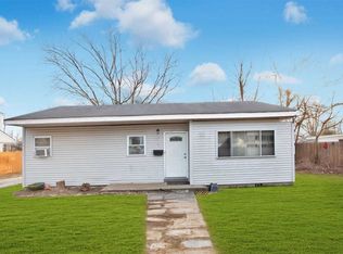 29 Somerset Rd N, Amityville, NY 11701