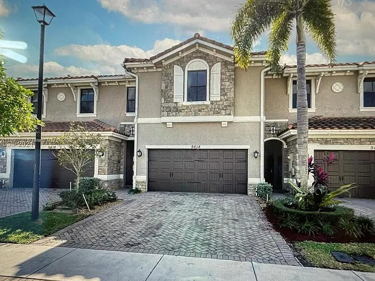 9614 Waterview Way — Photo 1