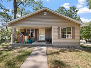 1274 E 35th St, Des Moines, IA 50317
