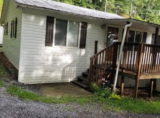 121 Martin Ave, Richlands, VA 24641