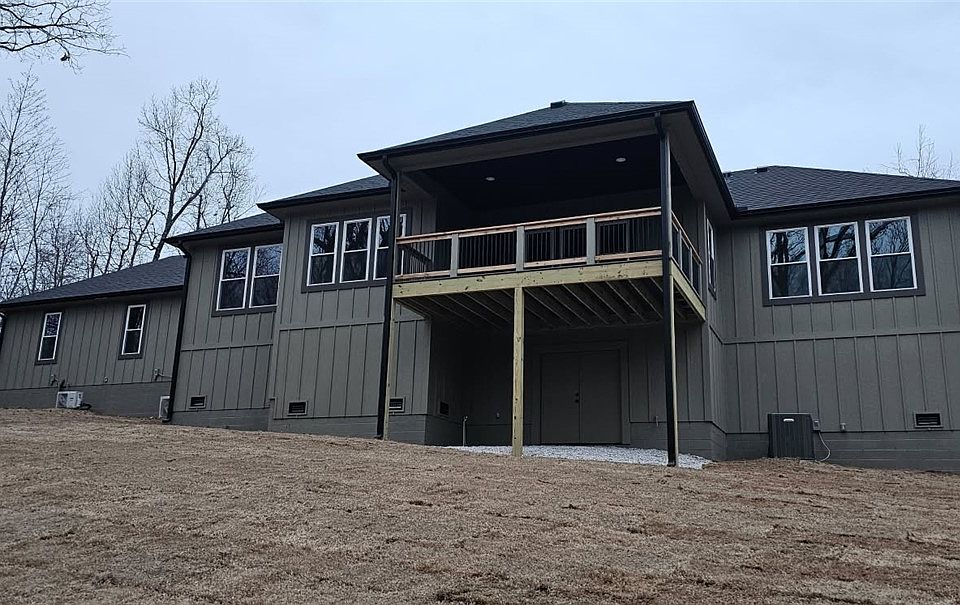2nd image of 6 Sudbury Ln