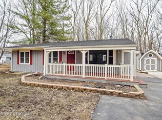 1807 Beechnut Dr, Holiday Hills, IL 60051