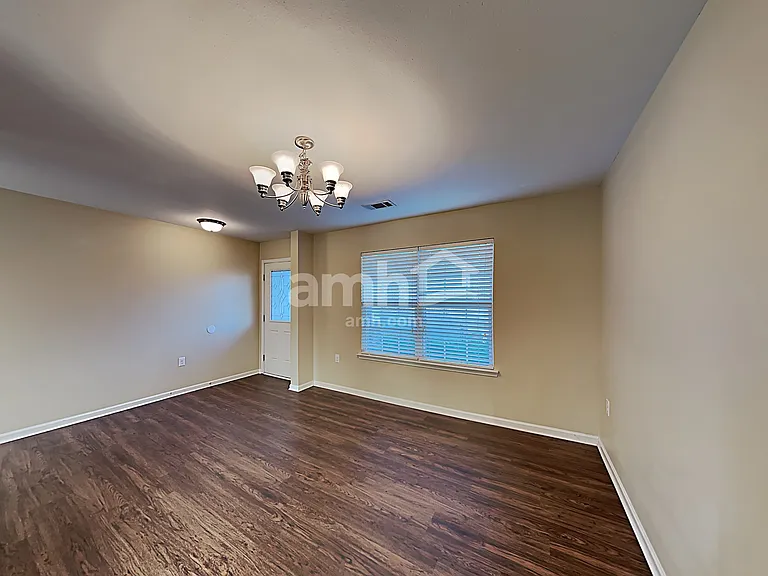 2848 Tall Oaks Dr — Photo 7