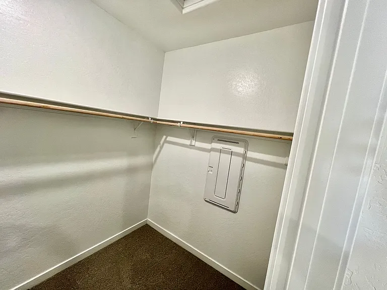 6590 E Krum Ave — Photo 18