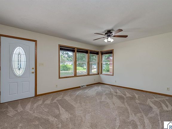 4th image of 1511 Beaver Ave