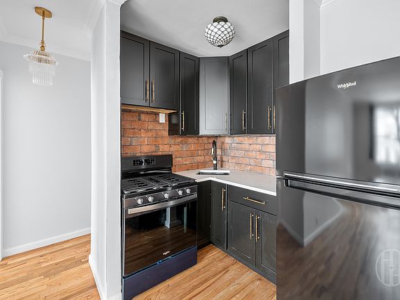 5th image of 229 E 29th St APT 3E