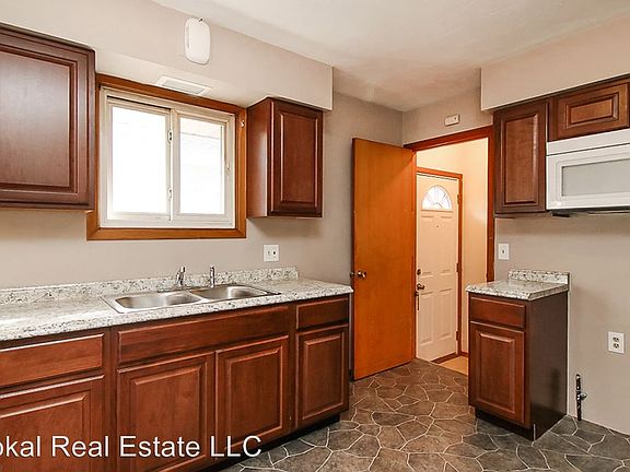 4th image of 5300 E 102nd St
