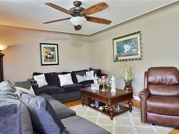 4th image of 76 Memorial Cir