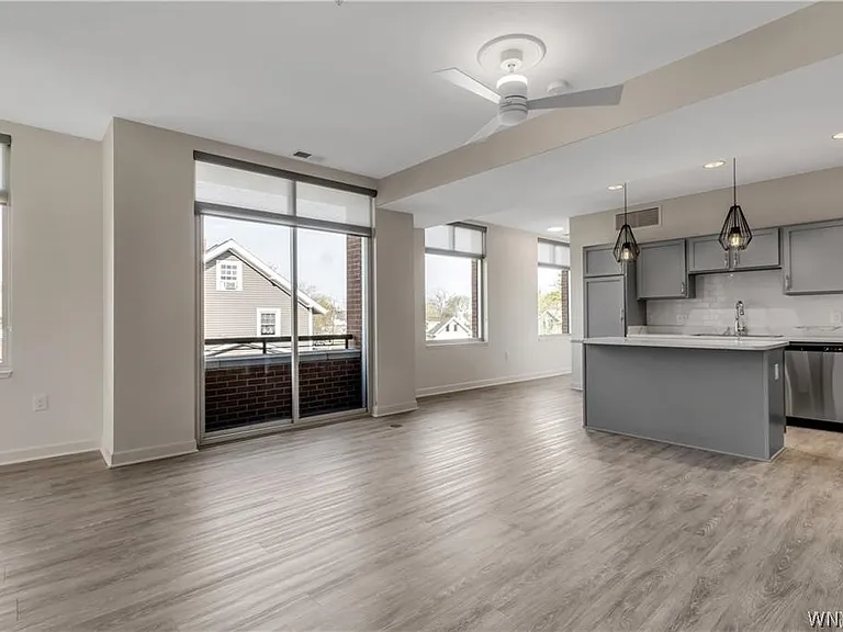 5712 Main St #200 — Photo 20
