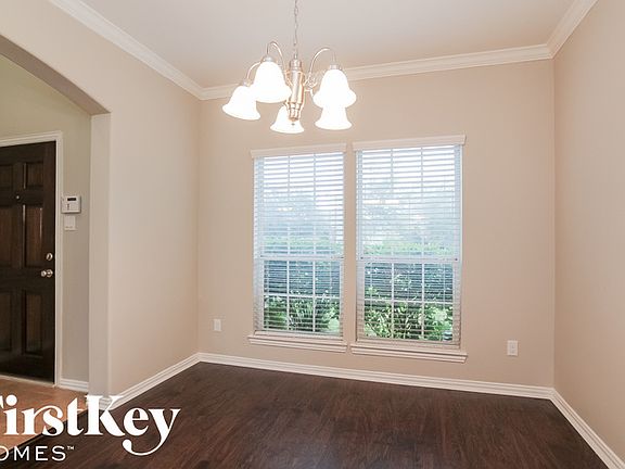 5th image of 622 Catalina Cove Ln