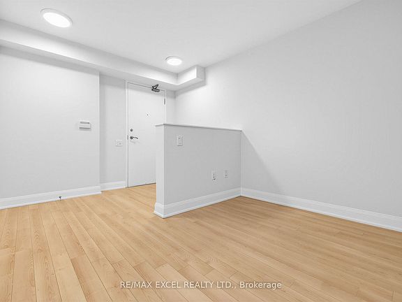 5th image of 2191 Yonge St Unit 1805