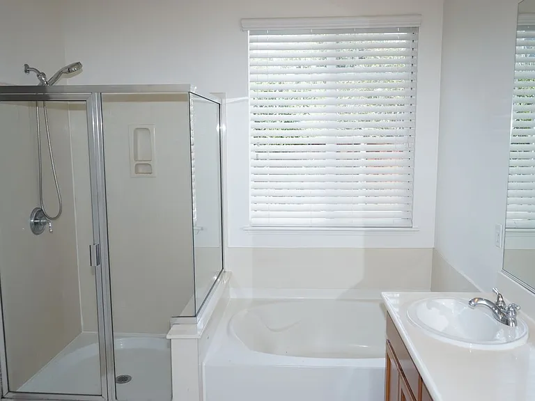467 E Legacy Dr — Photo 15