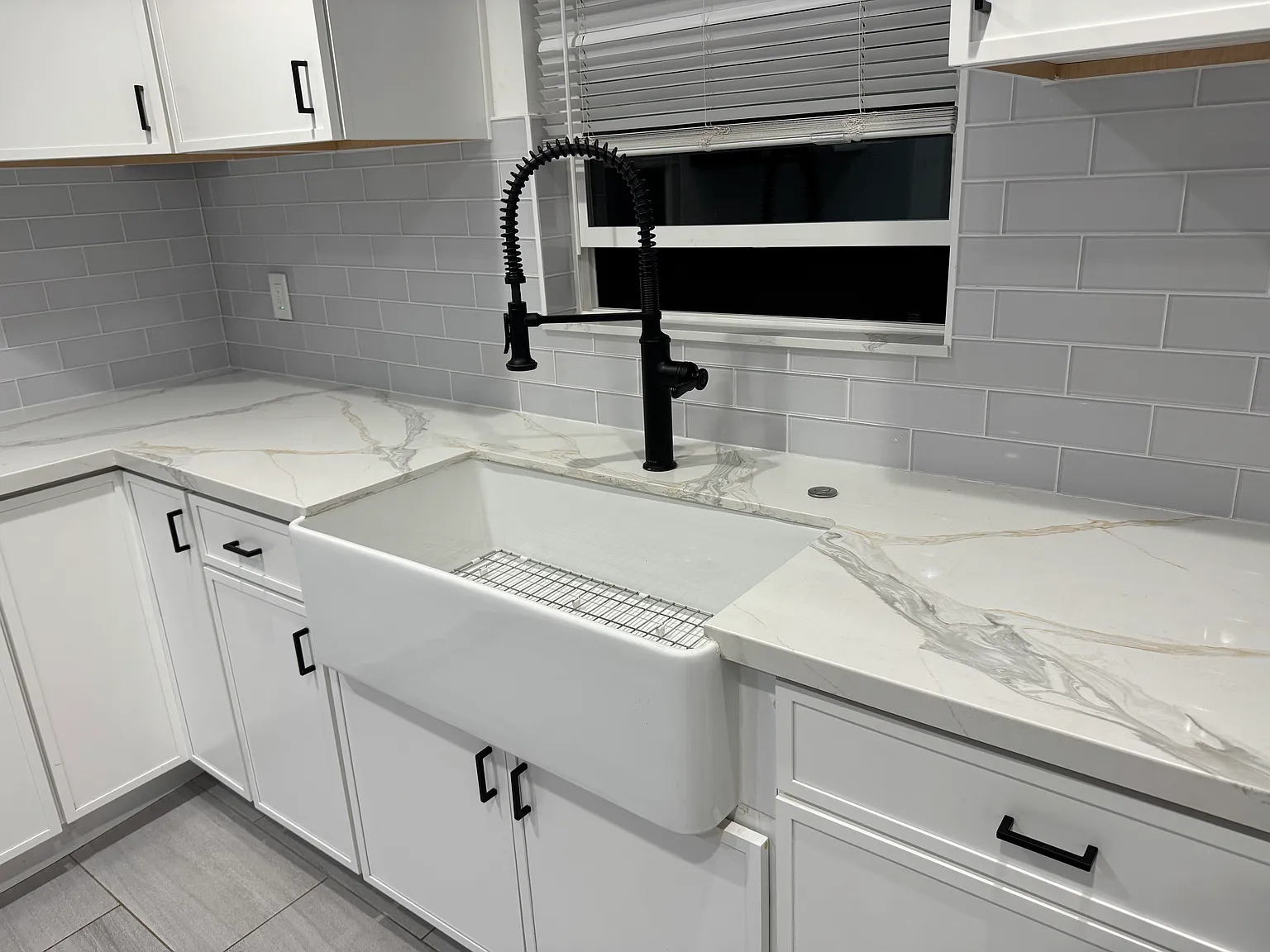 900 La Rueda Dr — Photo 3