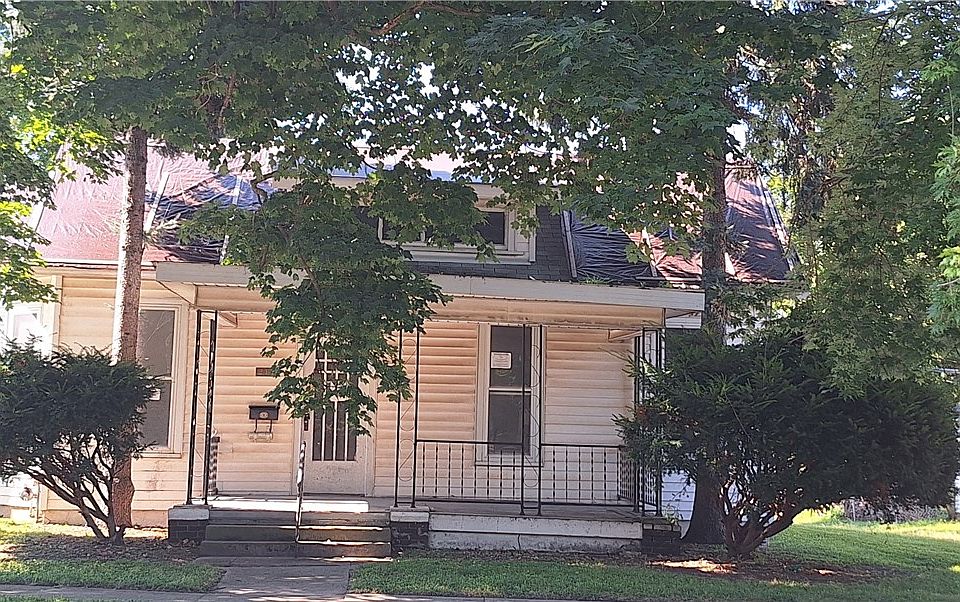 1st image of 212 E Crawford St