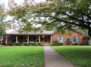 1908 Fieldcrest Dr, Owensboro, KY 42301