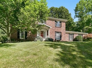2365 Camberwell Dr, Saint Louis, MO 63131