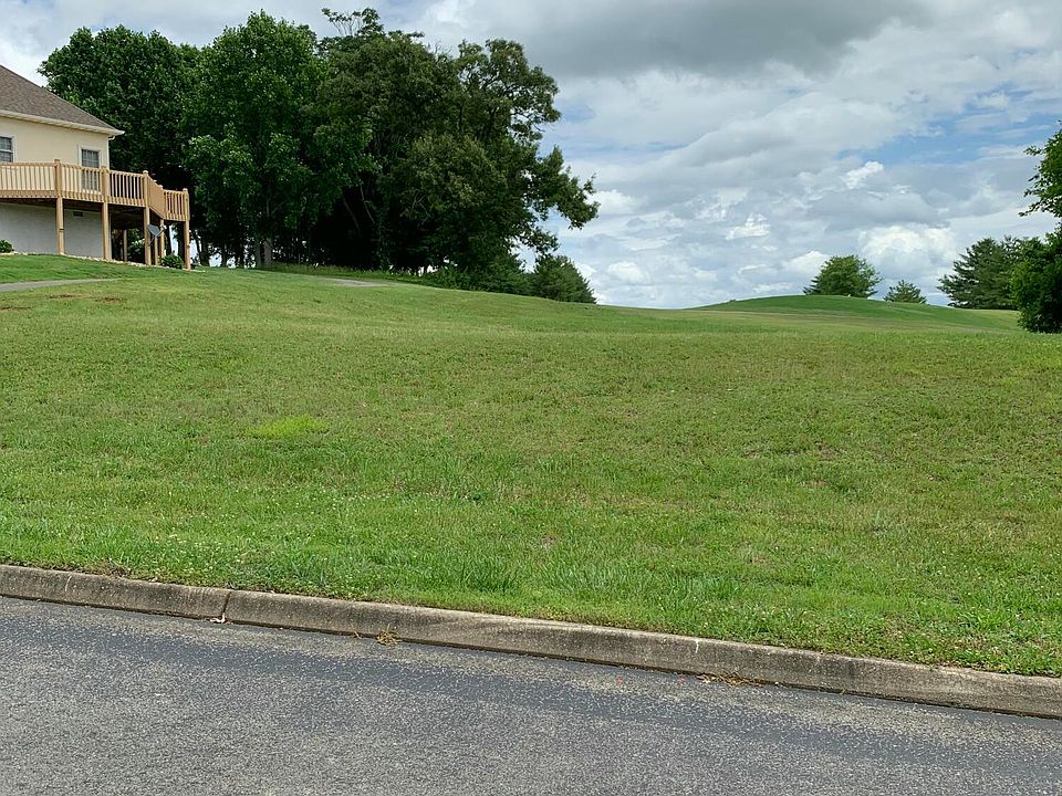 2nd image of 120 Pineberry Dr