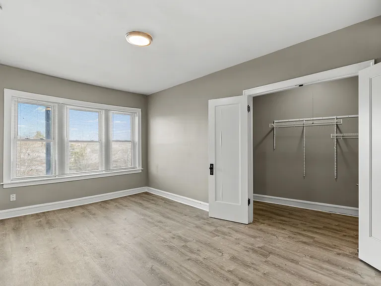 4523 Gravois Ave — Photo 11