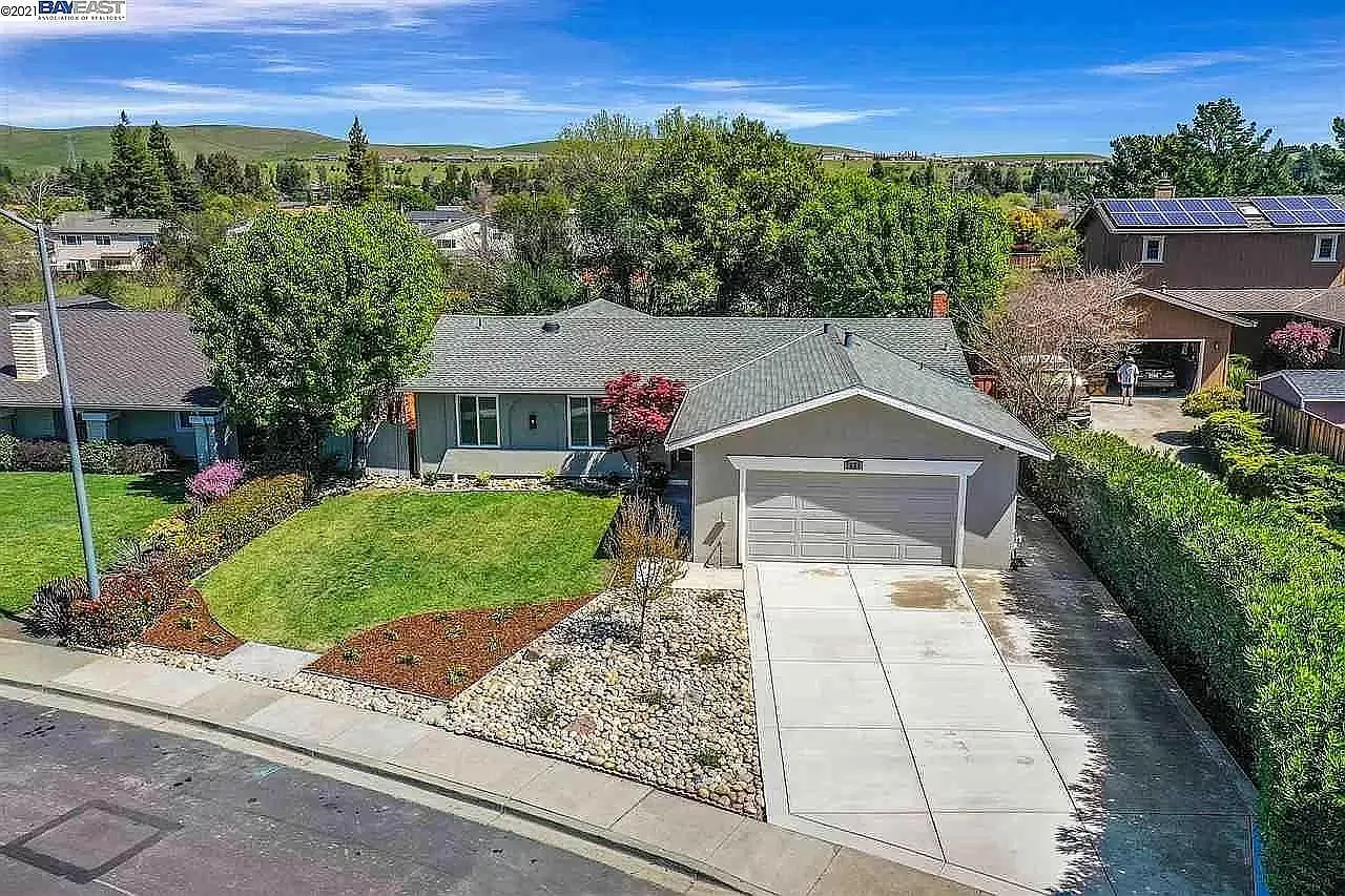 7325 Sedgefield Ave — Photo 1