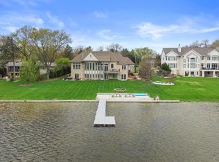 W356N5136 Lakeshore Dr, Oconomowoc, WI 53066