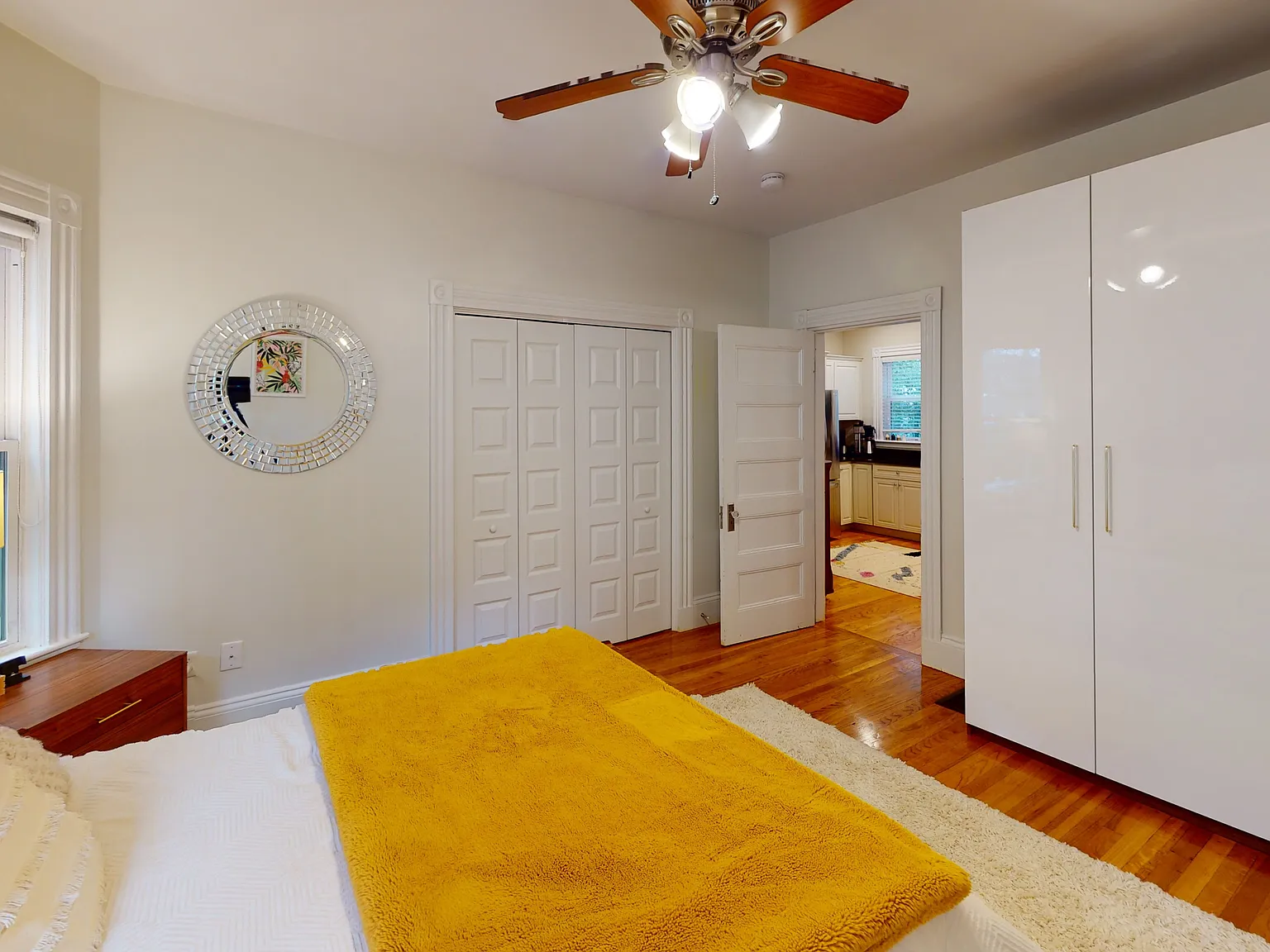 2 bed, 1125 sqft, $3,200 — Photo 4