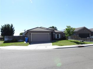 1210 S Berry Dr, Madera, CA 93637