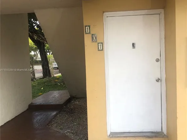 8850 Fontainebleau Blvd APT 101, Miami, FL 33172