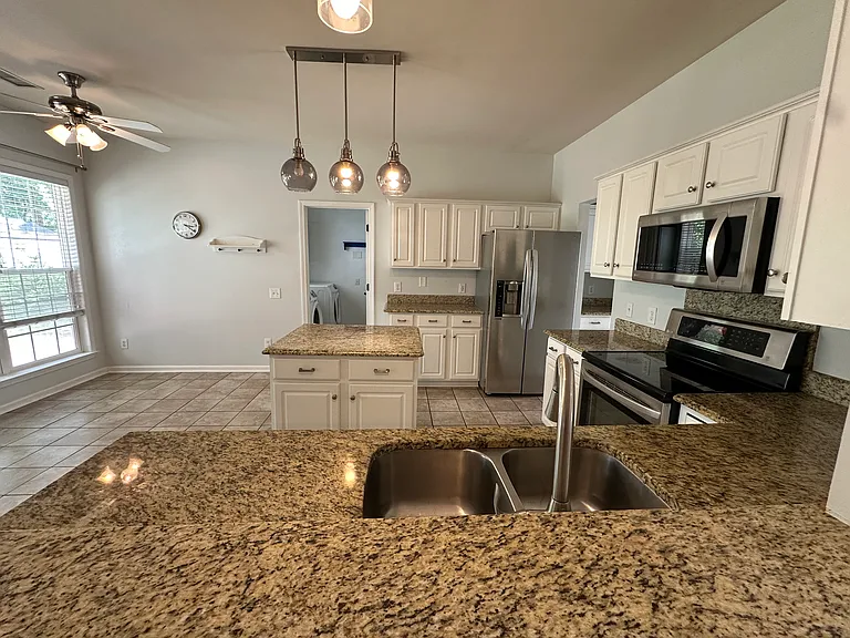 3936 Manor House Dr — Photo 7