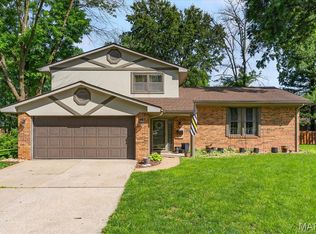 32 Landau Dr, Millstadt, IL 62260