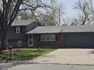 605 Normandy Rd, Newton, KS 67114