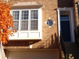 4611 Fair Valley Dr, Fairfax, VA 22033