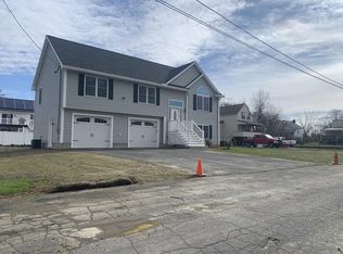 35 Erie Rd, Methuen, MA 01844