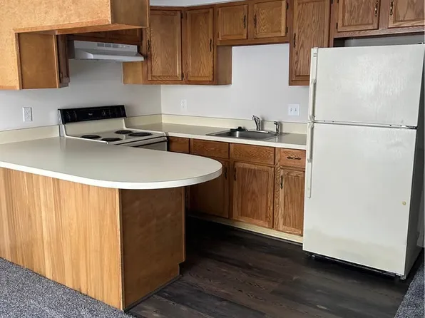 2870 Beach Rd APT 17, Pt Huron, MI 48060