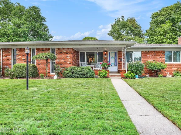 2139 Jeffrey Dr, Troy, MI 48085