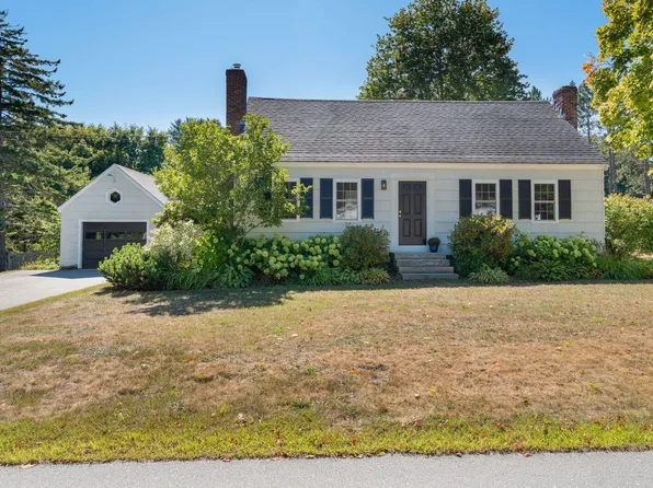 11 Nancy Dr, Brunswick, ME 04011