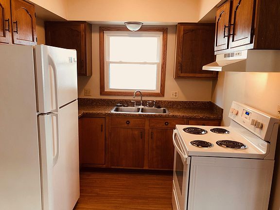 5th image of 1378 Hollywood Pl #A