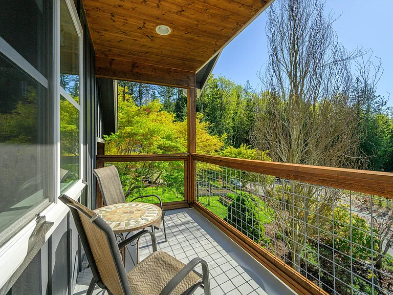 1230 Geneva Hills Rd — Photo 20