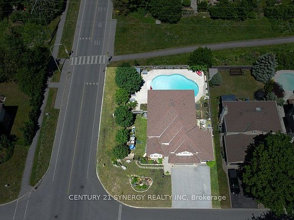 4th image of 37 Windfield Cres