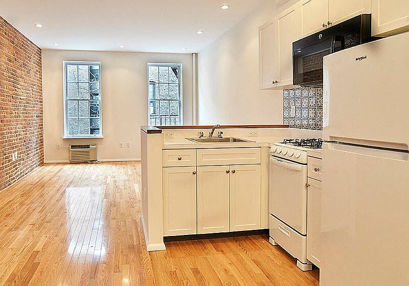 1st image of 322 E 81st St APT 3RE