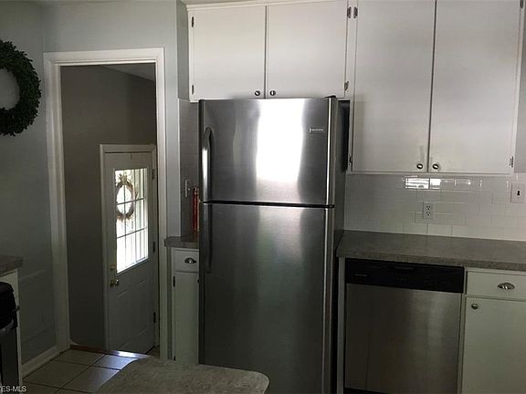 4th image of 6742 Commonwealth Blvd