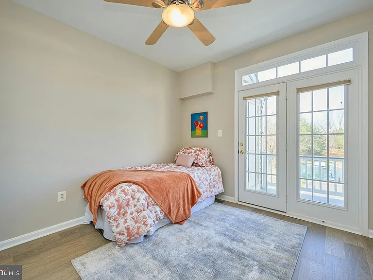 7166 Little Thames Dr — Photo 24