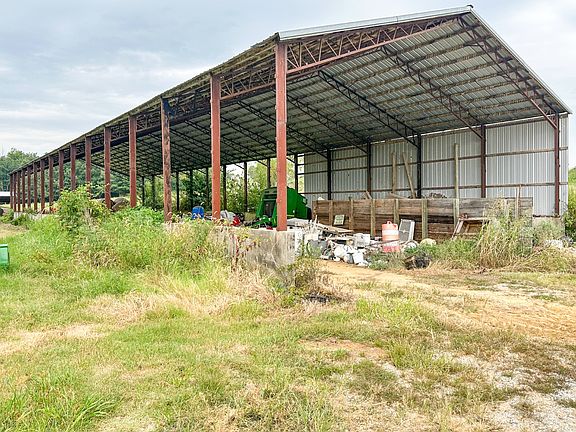 5th image of 261 Brickle Springs Rd